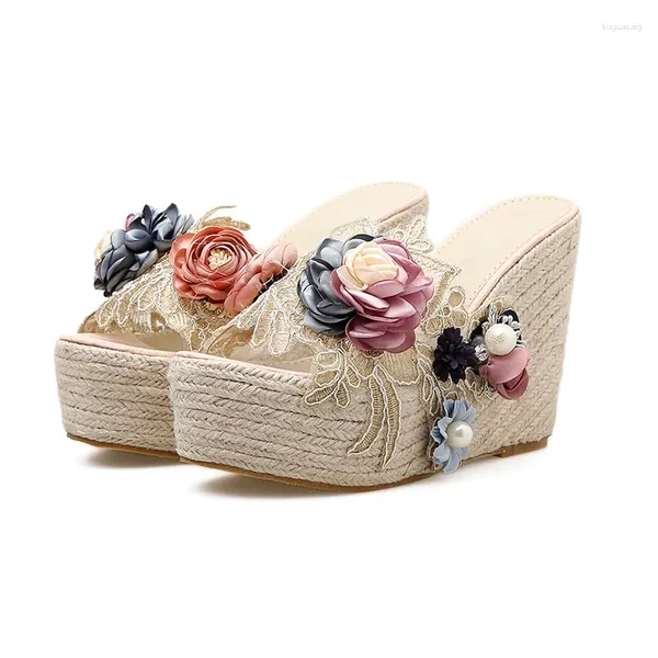 Sandalen Frauen Strand Hausschuhe Bohemian 3D Blumen High Heels Sommer Plattformen Keile Schuhe Damen Rosa Schwarz Sandalen Dames