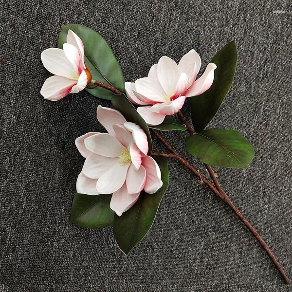 Fiori decorativi 1Pc 3 teste Realistico fiore di magnolia artificiale Simulazione reale del tocco per decorazioni per feste di nozze Puntelli per foto