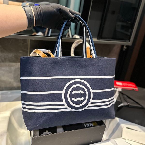 Borsa a tracolla da spiaggia di design da donna di lusso a righe blu scuro Borsa a tracolla in denim da donna di marca francese di moda Borsa a tracolla in denim con doppia lettera di alta qualità Borse per la spesa da donna