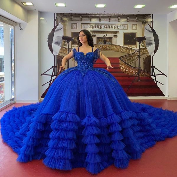 Blaue glänzende Quinceanera-Kleider aus der Schulter, Applikationen, Spitze, Perlen, Tull, abgestuft, Vestidos de 15, formelles Prinzessin-Partykleid, süßer Ball