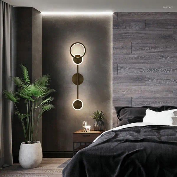 Lampada da parete Moderna e minimalista Camera da letto Comodino Ferro Corridoio Corridoio Soggiorno Decorazione Nordic Luce Design di lusso Art