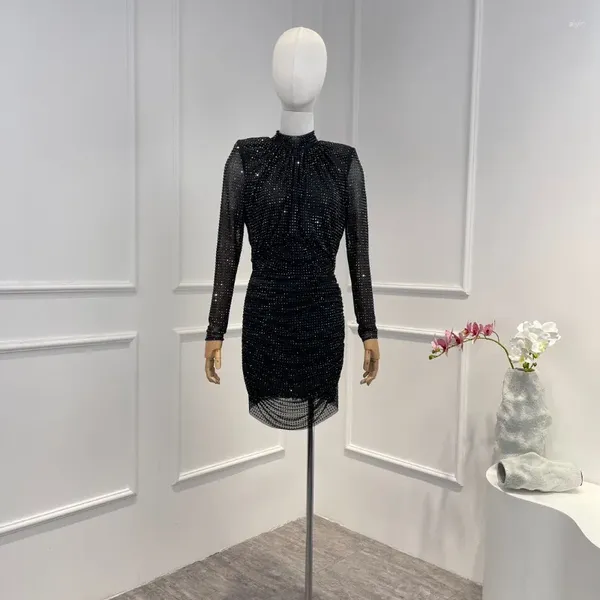 Abiti casual Mini abito con collo alto in rete con strass neri Alta qualità 2023 Ultima collezione Primavera Autunno Manica lunga Donna elegante