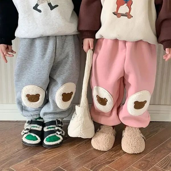 Pantaloni Ragazzi Pantaloni In Pile Caldi per I Bambini Simpatico Orso Bambini Allentati 2023 Autunno Inverno Bambino Addensare Abbigliamento Stile Coreano 231207