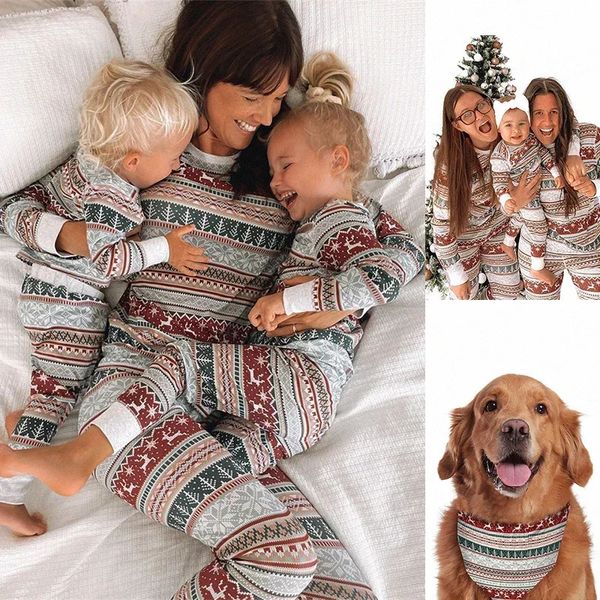 Conjunto de pijamas de Natal para família, roupas combinando, papai, mãe, filha, bebê, menino, menina, cachorro inteiro 231207