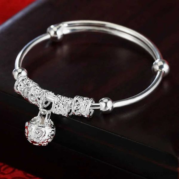 Charme Pulseiras Fine 925 Sterling Silver Hollow Bells Ball Bangles Pulseiras Ajustáveis para Mulheres Moda Presentes de Feriado Festa de Casamento Jóias R231208