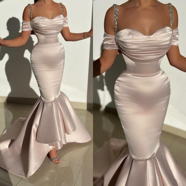 Eleganti abiti da ballo a sirena Perline Cinghie Abito da sera Pieghe Formali Lunghi Occasioni speciali Abito da festa con fondo arricciato