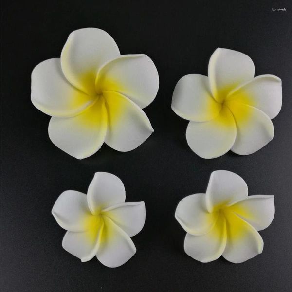 Flores decorativas 10 peças de espuma frangipani flor artificial cocar festa de casamento decoração de casa decorações de mesa