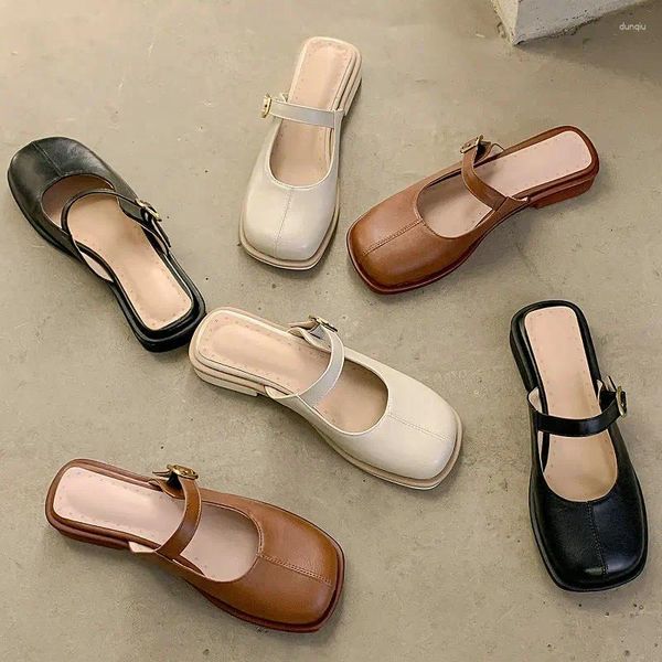 Brunnen aus geschlossenem Stil Sandalen Mädchen koreanische braune handgefertigte Zehenschuhe kleine Größe 33 Freizeitflats Slip-on-Schuhe Frauen rutschen Mules 93