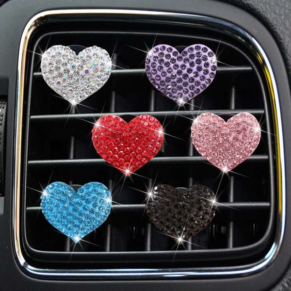 Nuova clip per aromaterapia per auto a forma di cuore, strass creativo, aria condizionata, presa d'aria, decorazione per profumo, accessori per auto