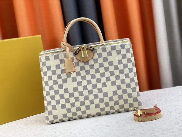 Kurt Geiger kalp şeklinde çanta kadar lüks tasarımcı deri Londra kadın mini omuz çanta metal işareti pochette debriyaj tote crossbody zincir çantalar mini Kensington