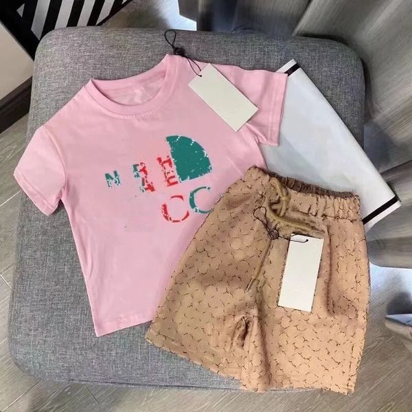 Set di abbigliamento per bambini in stile nuovo designer per ragazzi estivi per ragazzi abiti a maniche corte per neonati