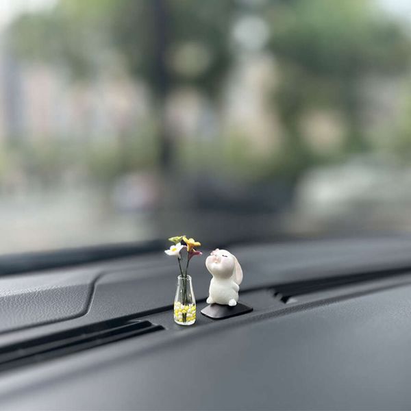 Новый милый аниме украшение интерьера автомобиля мини-кролик и ваза авто приборная панель зеркало заднего вида украшения для подарков автомобильные аксессуары
