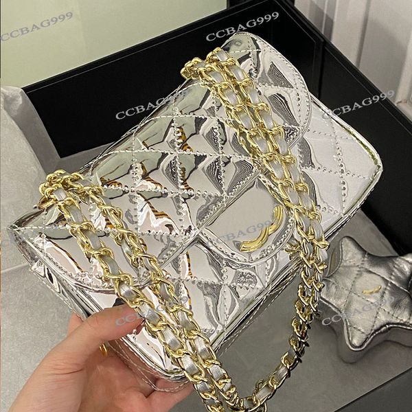 2in1 Shiny Women Designer klassischer Klappenbeutel mit Sternmünzenpreis -Lackleder Goldene Metallhardware 19cm Gold/Silber Luxury Cross Body Schulter Handtasche2024