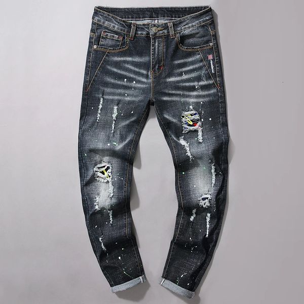 Jeans masculinos marca elástica homens denim buraco arruinado high street moda patch na moda slim fit legal chegada diária hip hop calças 231208