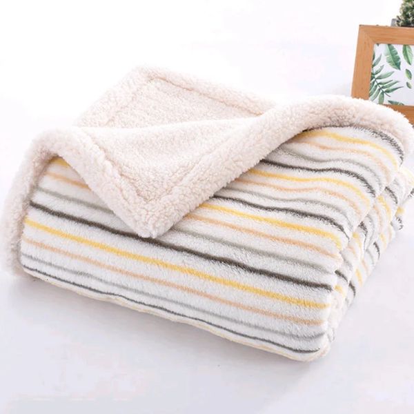 Одеяла для пеленания, зимнее двойное толстое пеленальное одеяло, дышащее теплое хлопковое одеяло из кораллового флиса, мягкое детское одеяло 231208