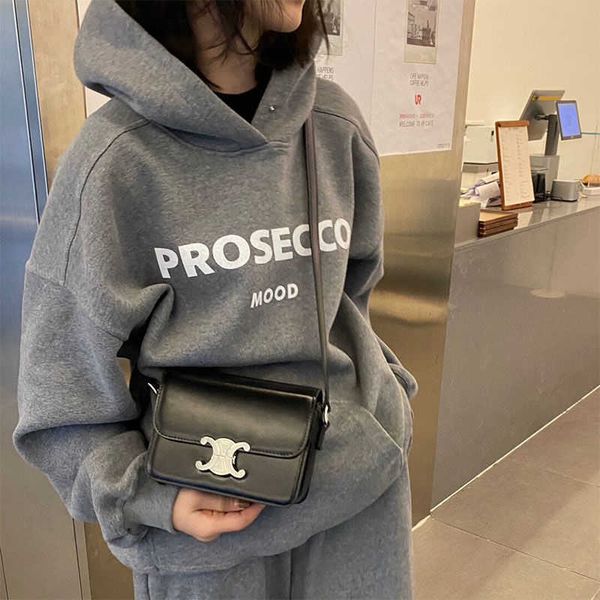 Legal Copy Deisgner Celinss Bags Online-Shop Triumphal Arch Light Luxury Tofu Bag 2023 New French Stick Box Small Square High End Edition Echtes Leder One Shouldere