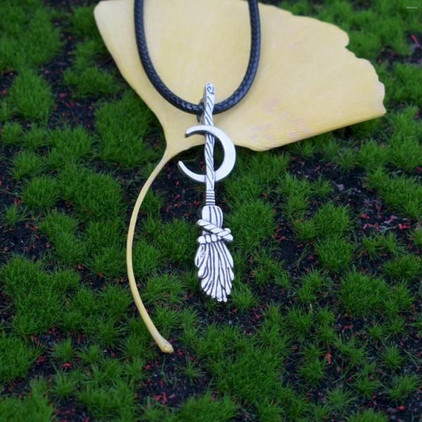 Цепочки, 1 шт., милое и изысканное ожерелье с подвеской в виде ведьмы, волшебной метлы для мужчин и женщин, ювелирные аксессуары, подарок