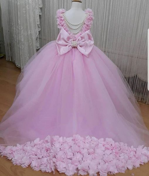 Vintage lange rosa Blumenmädchenkleider mit Perlen, 3D-Blumenapplikationen, rückenfreies Ballkleid, bodenlang, maßgeschneidert für die Hochzeitsfeier