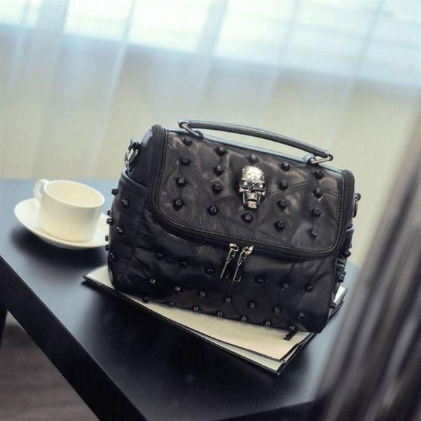 Bolsas de noite Valtis mulheres dividem o ovino de couro mensageiro de rebite skull skull bolsa de viagem crossbody satchel bolsa de top hanke3e3035