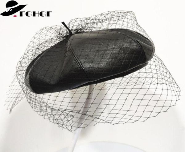 2020 nuovo affascinante cappello invernale nero berretto francese in pelle chic con velo in rete spettacolo moda doppio strato berretti berretto da donna Cap3085077