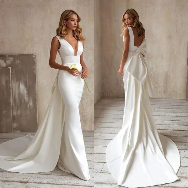 Abito da sposa a sirena treno staccabile con scollo a V elegante bianco avorio Boho abito da sposa semplice senza maniche abiti da sposa