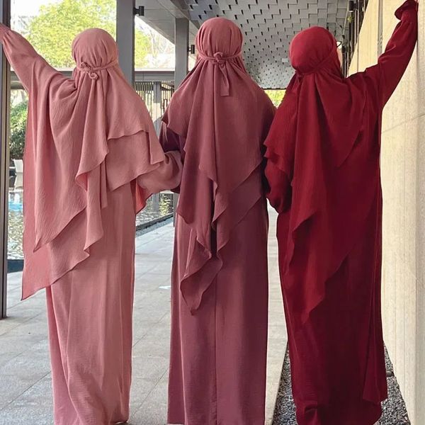 Roupas étnicas Khimar com Abaya Conjunto de duas peças Jilbab muçulmano com capuz Hijab vestido de oração Jilbabs para mulheres Ramadan Eid roupa islâmica Niqab Burka 231208