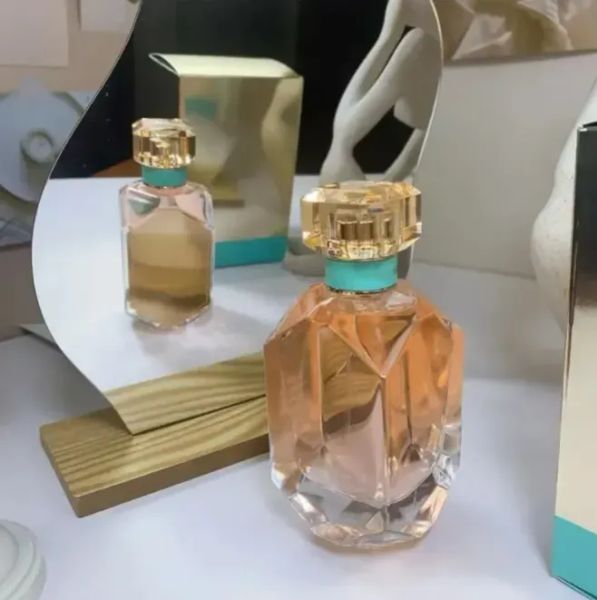 Yüksek Kaliteli Newst Gül Altın Parfüm Kadınlar İçin Elmas Elmas Güçlü Parfüm Kalıcı Koku Vücut Sprey Parfüm Hızlı Gemi
