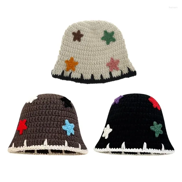 As boinas fazem crochê o chapéu do tema da estrela do gorro confortável para a primavera e o outono