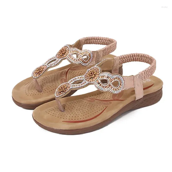 Sapatos de vestido Qianshuyi Chic Rose Gold Floral Bohemian Thong Sandálias 2.5cm Cunha Salto 2024 Coleção de Verão para Praia Slip-On