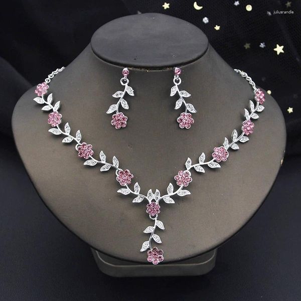 Комплект ожерелья и серег серебряного цвета со стразами и цветочным узором, колье для женщин, блестящие свадебные комплекты, повседневные наряды
