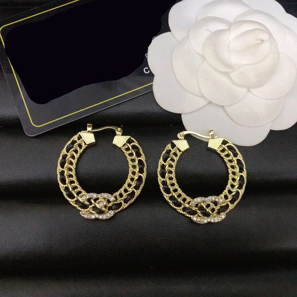 Brincos de designer 18k banhado a ouro brinco de argola feminino pérola brinco joias festa de casamento presente para amantes