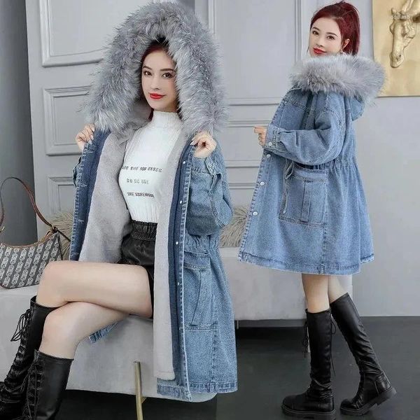 Damenjacken Frauen Jeans Mäntel Outwear 2023 Warme dicke Fleece-Jeansjacke Koreanische lose Kapuze Pelzkragen Langer Parka