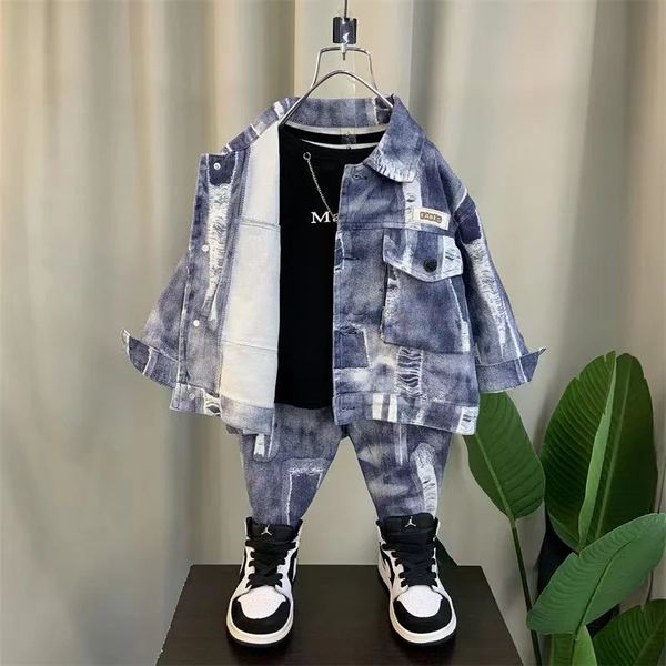 Set di abbigliamento 2024 Jean Primavera Autunno Abbigliamento per bambini Set Neonati maschi Cappotto giacca Pantaloni 2 pezzi Set Bambini Ragazzo adolescente Abiti 231211