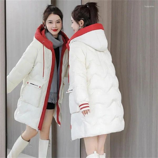 Trench da donna Vestiti di cotone di media lunghezza Cuciture Giacca con cappuccio Donna Trendy Ins Inverno 2023 Allentato Spessore Stile coreano Abbigliamento esterno