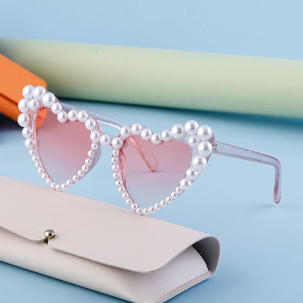 Perlen-Sonnenbrille, modische herzförmige Brille für Damen, Markendesigner, Pfirsich-Herz, großer Rahmen, weiche Mädchen-Mode-Sonnenbrille zum Fahren, Party, Urlaub, Strand