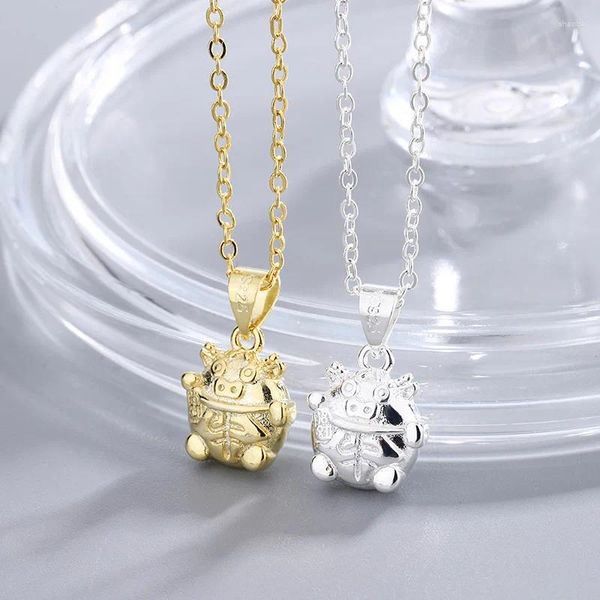 Catene FoYuan Collana con pendente color argento Personalità semplice e creativa 12 Zodiaco Mucca carina Gioielli retrò