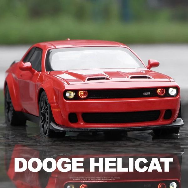 Diecast Model 1 32 Dodge Charger Challenger Hellcat Redeye Modello in lega Auto Giocattolo Fonde sotto pressione Casting Suono e Luce Auto Giocattoli Per Bambini Veicolo 231208