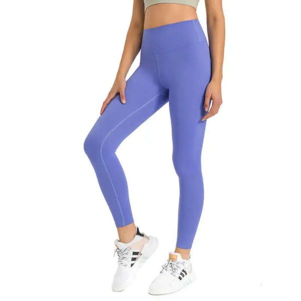 2023 Pantaloni da yoga semplici a vita alta a nove punti sportivi stretti alla moda pesca Fiess Pantalone da donna Leggings abbigliamento da palestra pantaloni da allenamento 688ss