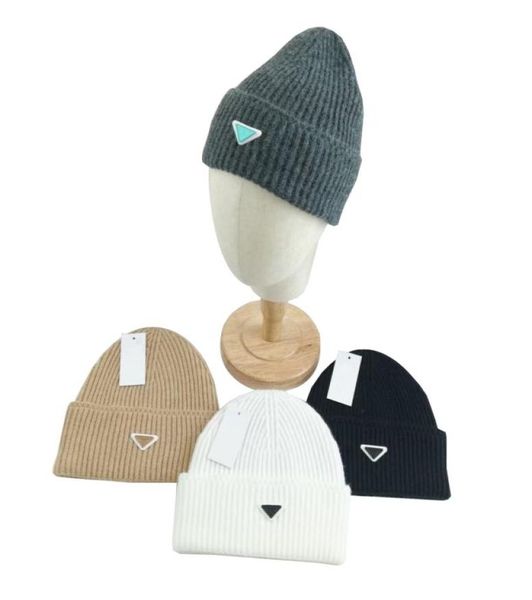 Kapaklar Yeni Tasarımcı Moda Beanies Şapkalar Men039s ve Women039s Modeller Bonnet Kış Beanie Örme Yün Şapkası Plus Kadife Kapağı SK9104401