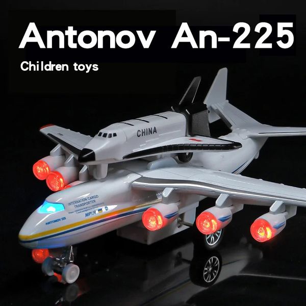 Diecast Model Scale 1 365 União Soviética Antonov An-225 Mriya Transport Plane Diecast Model Metal Aircraft Collection Sound Light Toy para crianças 231208