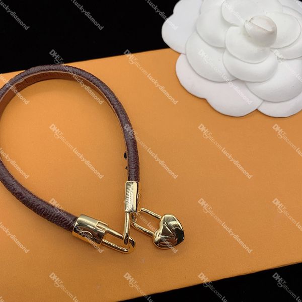 Braccialetti in pelle Braccialetti classici con stampa floreale da donna Braccialetti per amanti con ciondolo a cuore Accessori gioielli chic con scatola