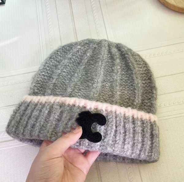 Berretto in lana stile giapponese alla moda autunno e inverno da donna, caldo, fa sembrare il viso cappelli piccoli e spessi lavorati a maglia da donna