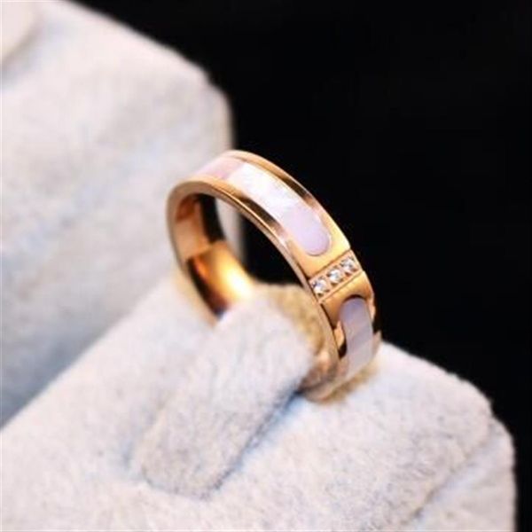 Novo designer concha anel coreano moda rosa banhado a ouro dedo cristal encantos anel de aço titânio para mulheres fantasia jóias b292f