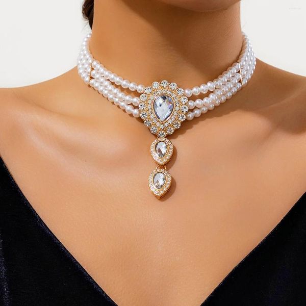 Anhänger-Halsketten Lacteo Elegante Strass-Wassertropfen-Halskette Mehrschichtige Imitationsperlen-Halsband Vintage-Schmuck am Hals Damengeschenke