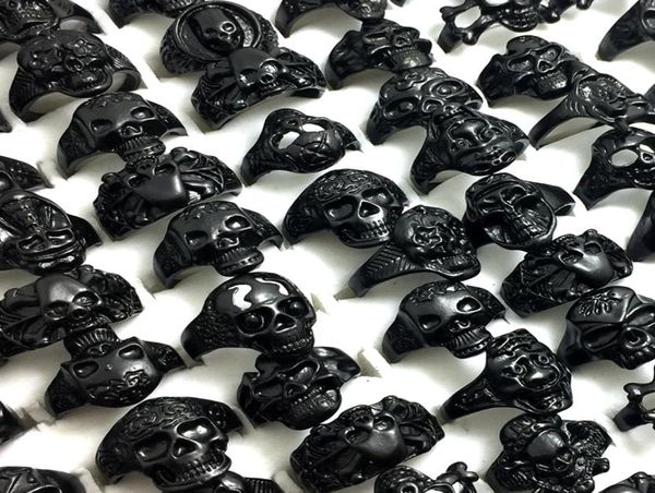 Lotes em massa de 50pcs estilos misturados skull skreleton ring gótico homem inteiro garoto punk ronco de balanço legal anéis metal anéis nova chegada je4945938