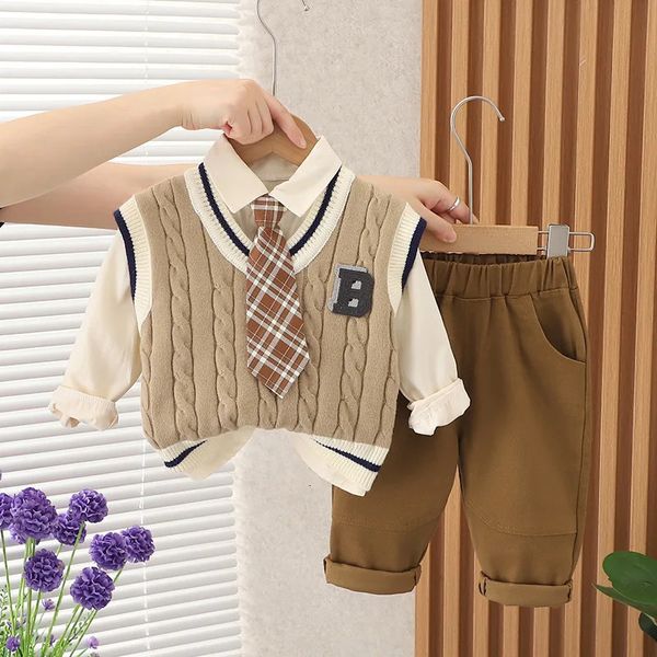 Sets Kleidung Herbst Winter Winter Baby Kleidung 1 bis 5 Jahre Vneck ärmellose Pullover Weste Hemden Hosen Outfits Childrens Set 231211 Q240508