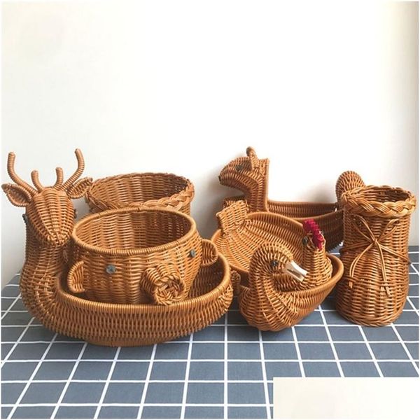 Cestas de armazenamento Rattan tecido cesta de frutas forma bonito tigelas bandeja lanche vegetal novidade animal em forma de decoração de casa organizador artesanal dh7ae