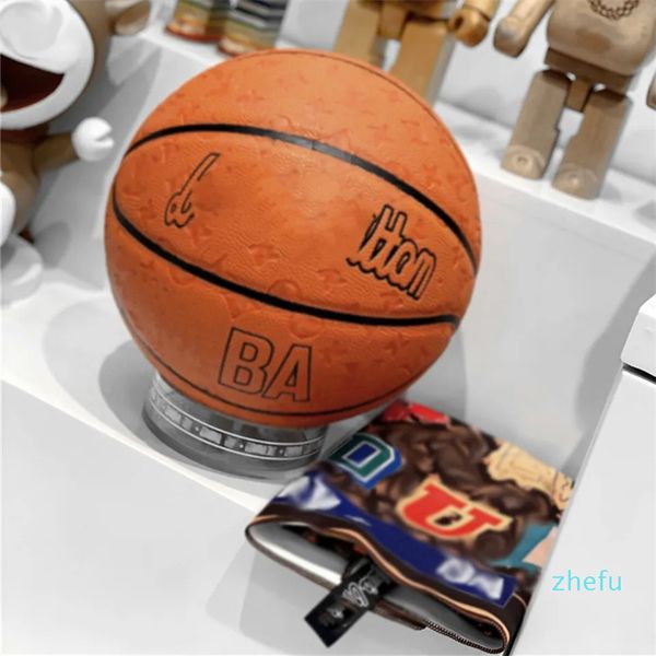 Monogramm Basketball signiert Kooperation Modelle Ball Hohe Qualität Endgröße 7 Heimdekoration Sporthandtuch Luftnadel Nähen Spiel Training Outdoor Indoor Geschenk