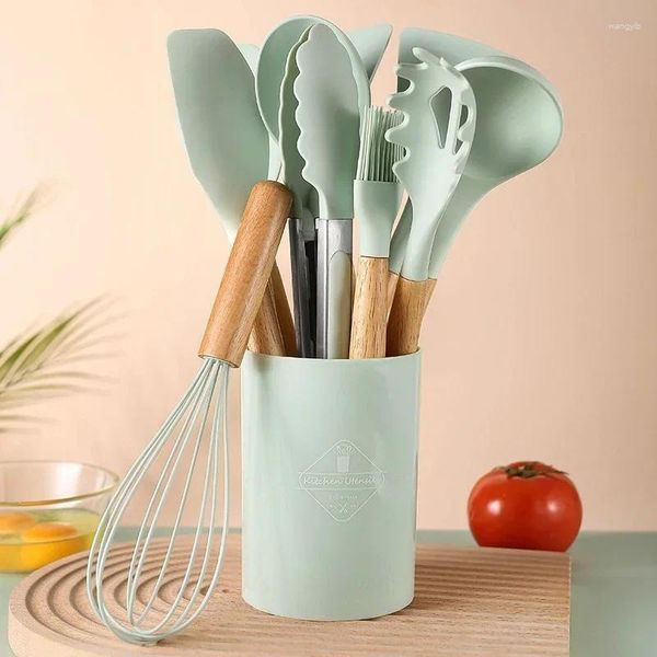 Set di stoviglie Set di utensili da cucina in silicone da cucina con manico in legno chiaro Pennello e forchetta antiaderenti da 12 pezzi