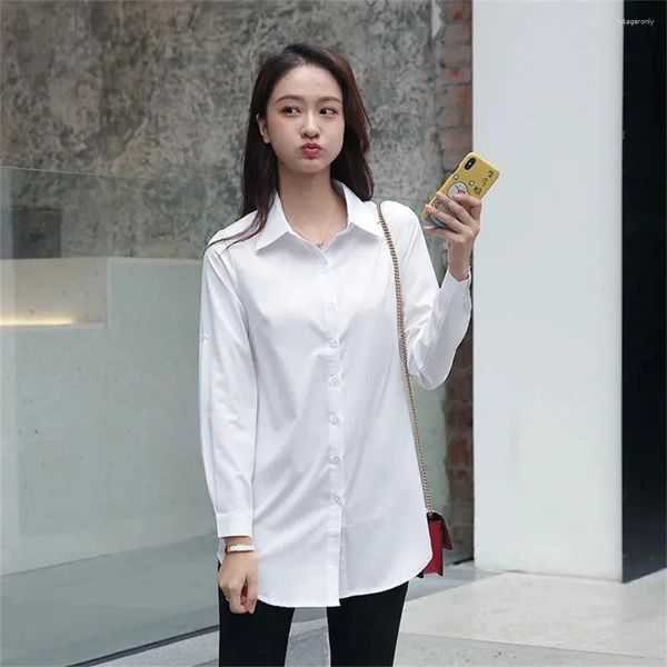 Camicette da donna Camicia universitaria in tinta unita a maniche lunghe di grandi dimensioni Studente di media lunghezza Camicetta basic casual bianca alla moda coreana